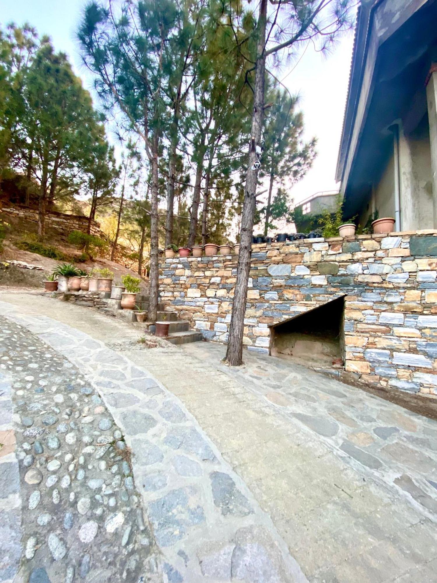 Rock City Resort Saidu Sharif Экстерьер фото
