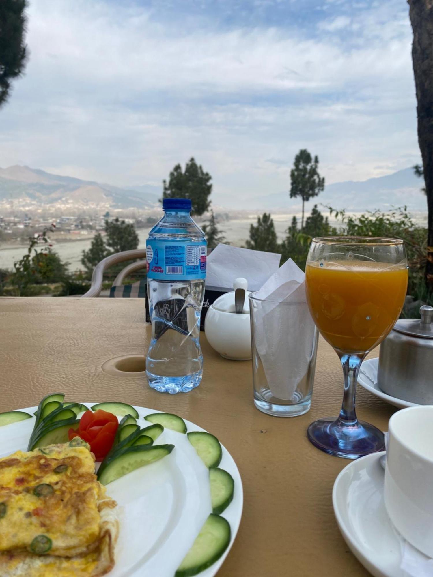Rock City Resort Saidu Sharif Экстерьер фото
