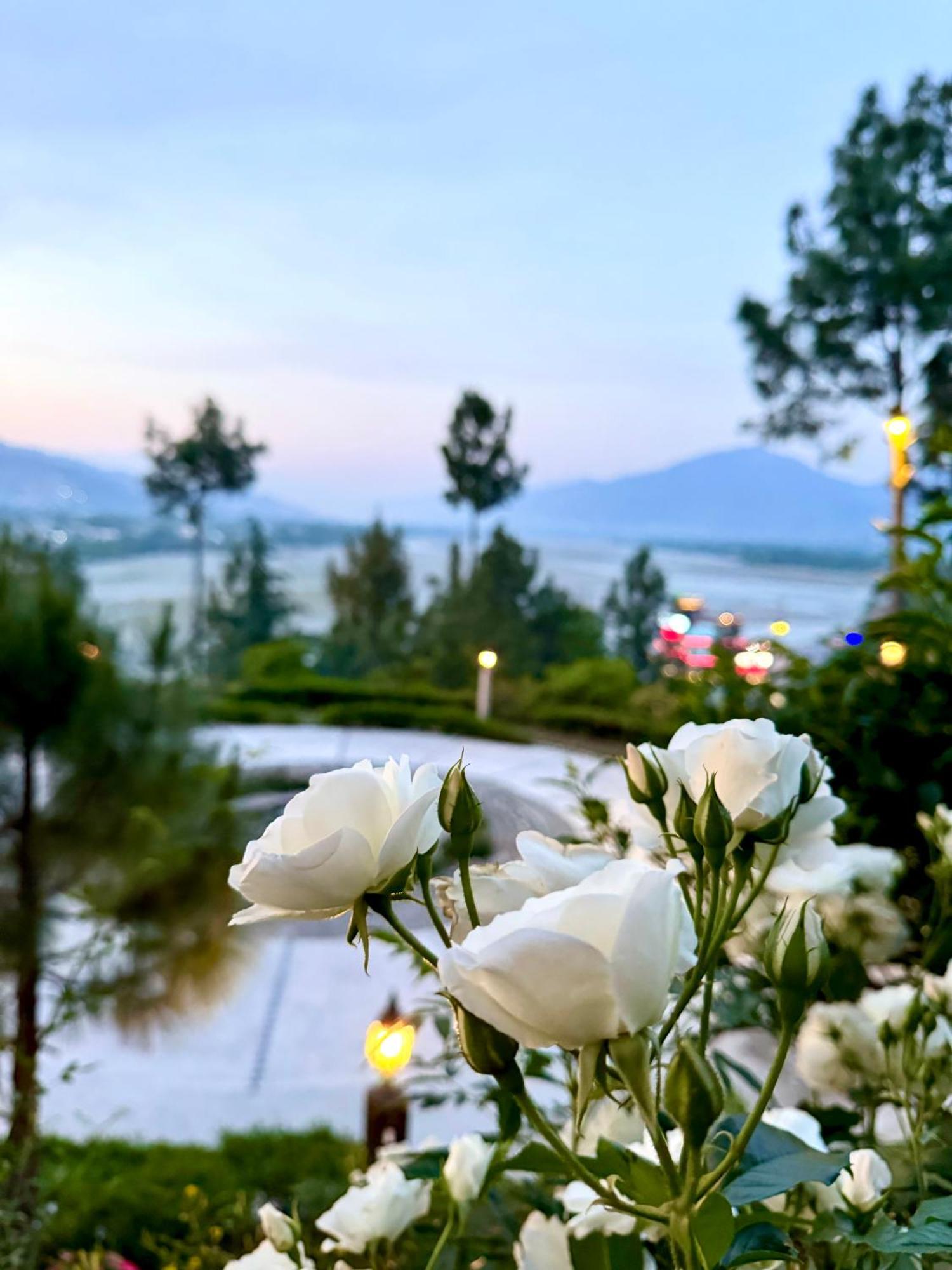 Rock City Resort Saidu Sharif Экстерьер фото
