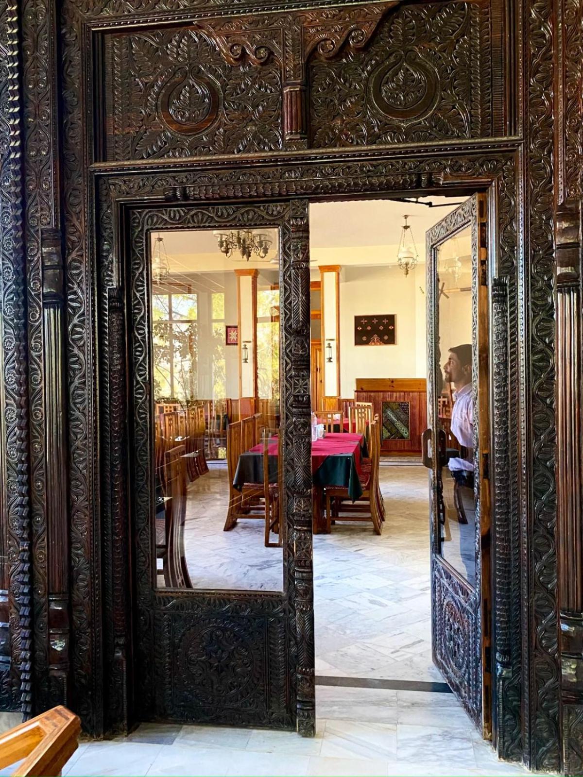 Rock City Resort Saidu Sharif Экстерьер фото