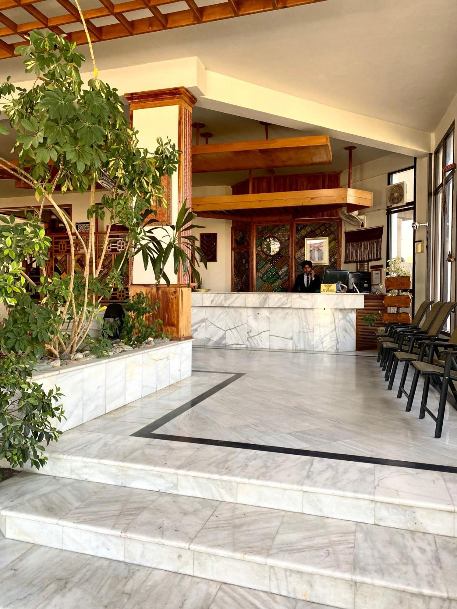 Rock City Resort Saidu Sharif Экстерьер фото