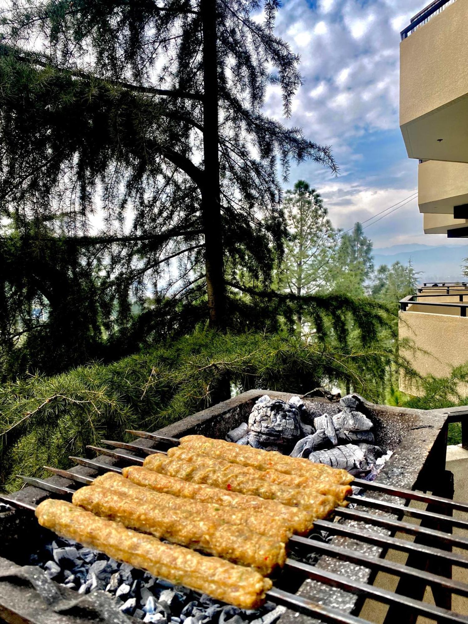 Rock City Resort Saidu Sharif Экстерьер фото
